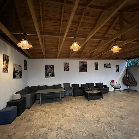 Villa Feel Georgia à Batoumi Extérieur photo