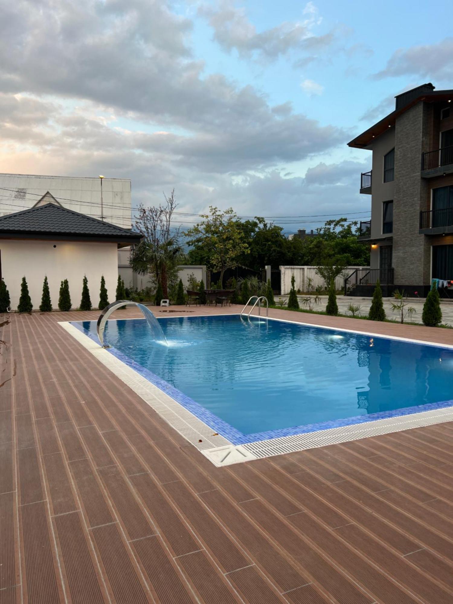 Villa Feel Georgia à Batoumi Extérieur photo