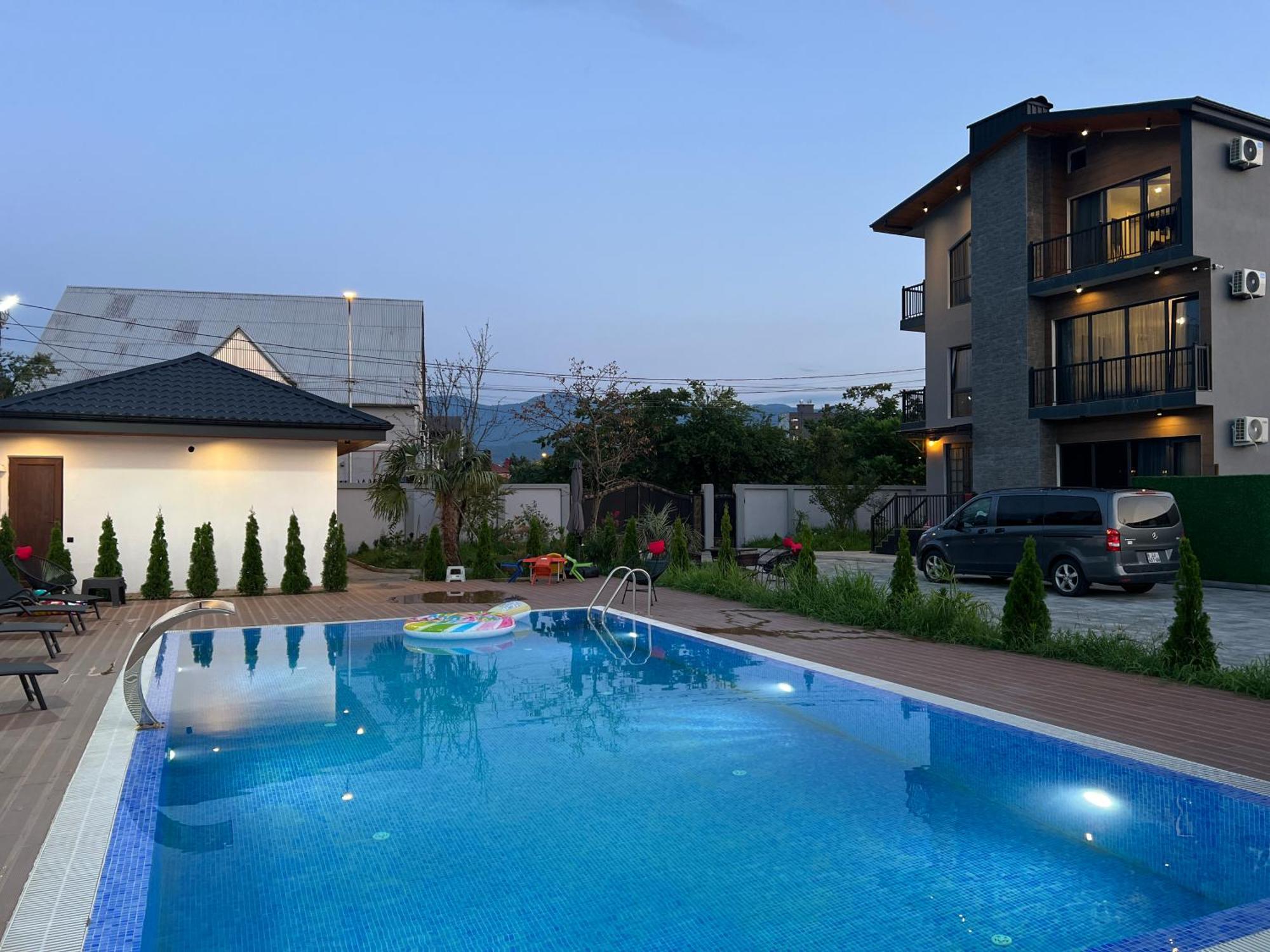 Villa Feel Georgia à Batoumi Extérieur photo