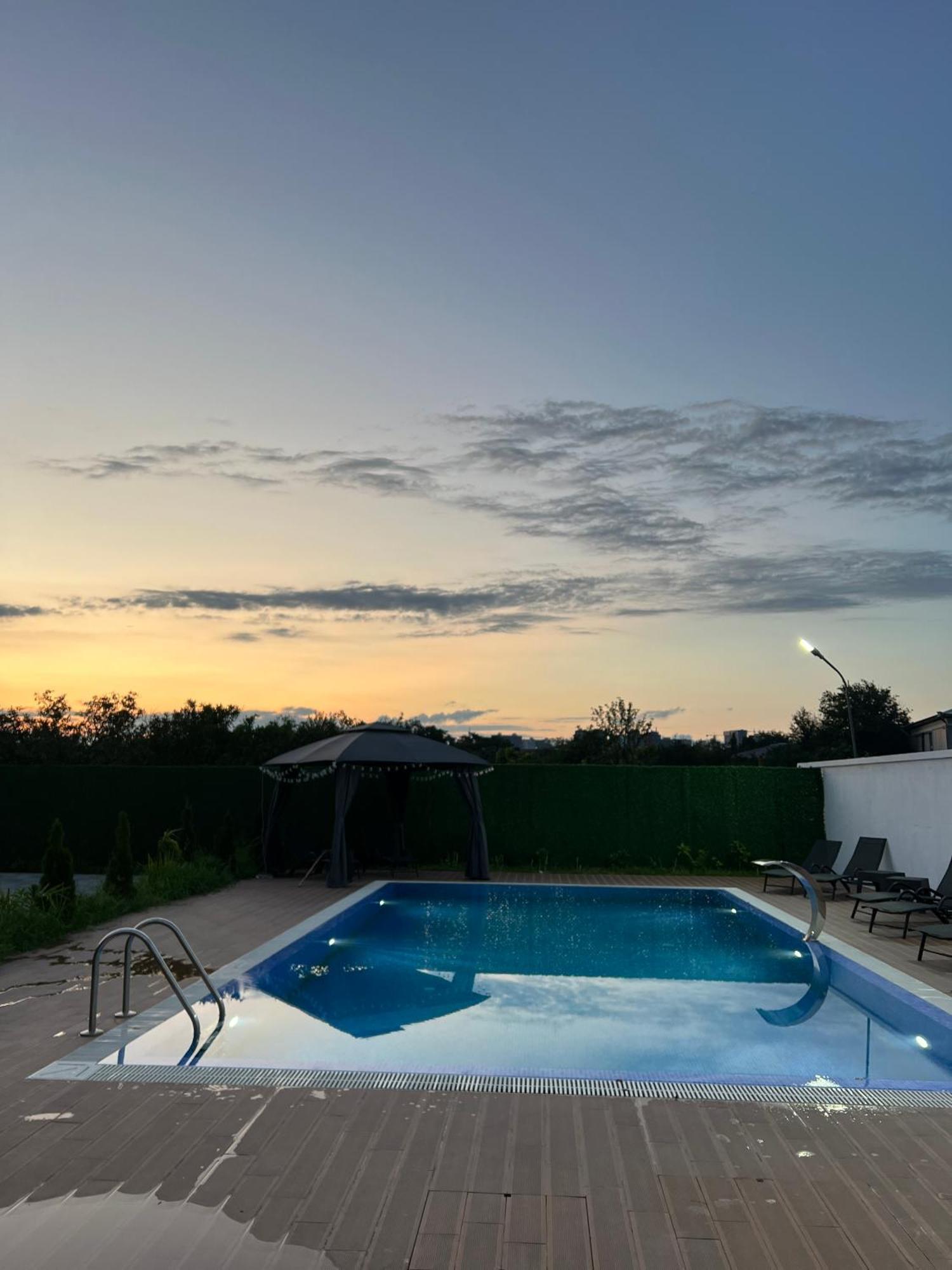 Villa Feel Georgia à Batoumi Extérieur photo